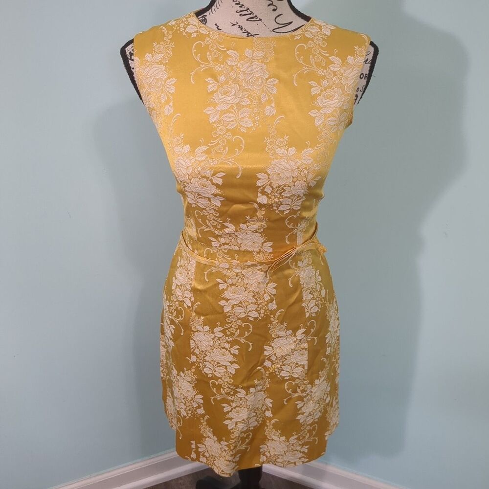 Yellow Floral Jacquard Sleeveless Sheath Dress